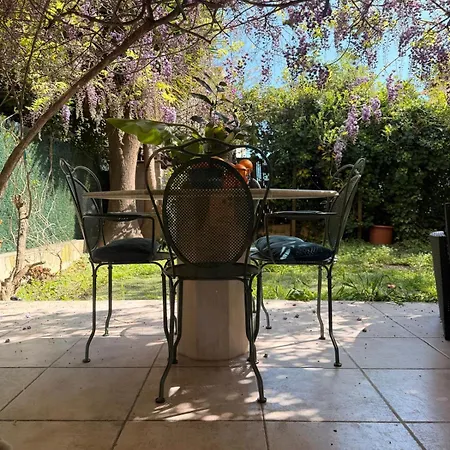 Jardin Privé 2 Pièces Garage Calme *